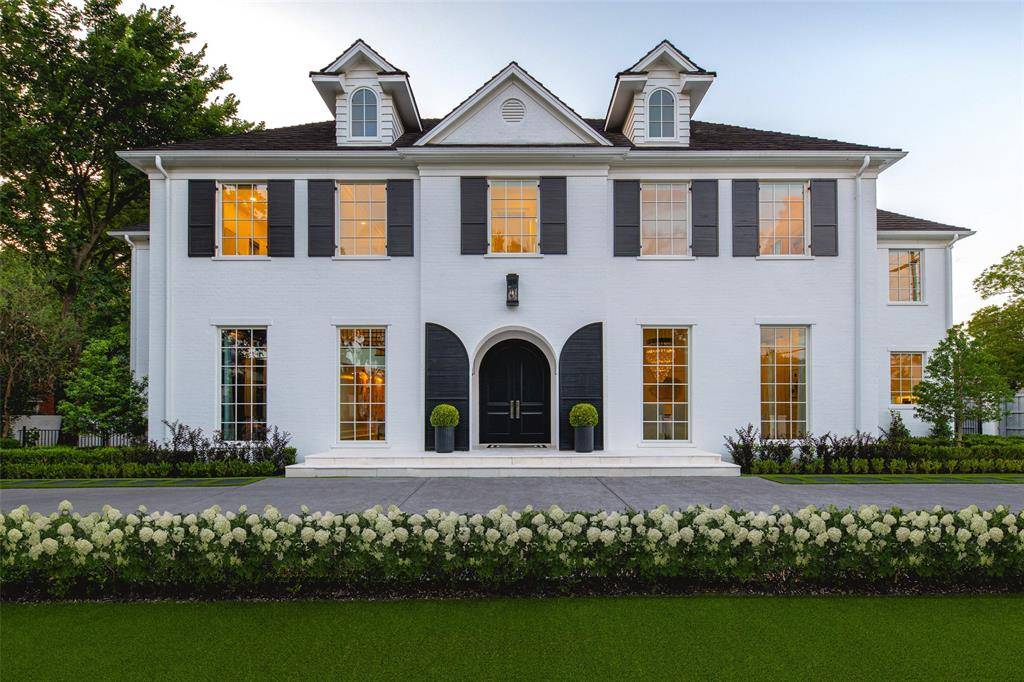 Dallas, TX 75225,5947 Lupton Drive