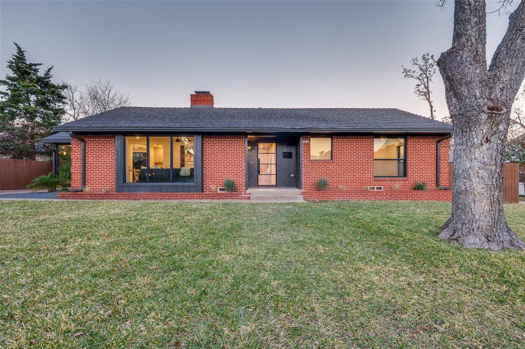 Dallas, TX 75218,514 Aqua Drive