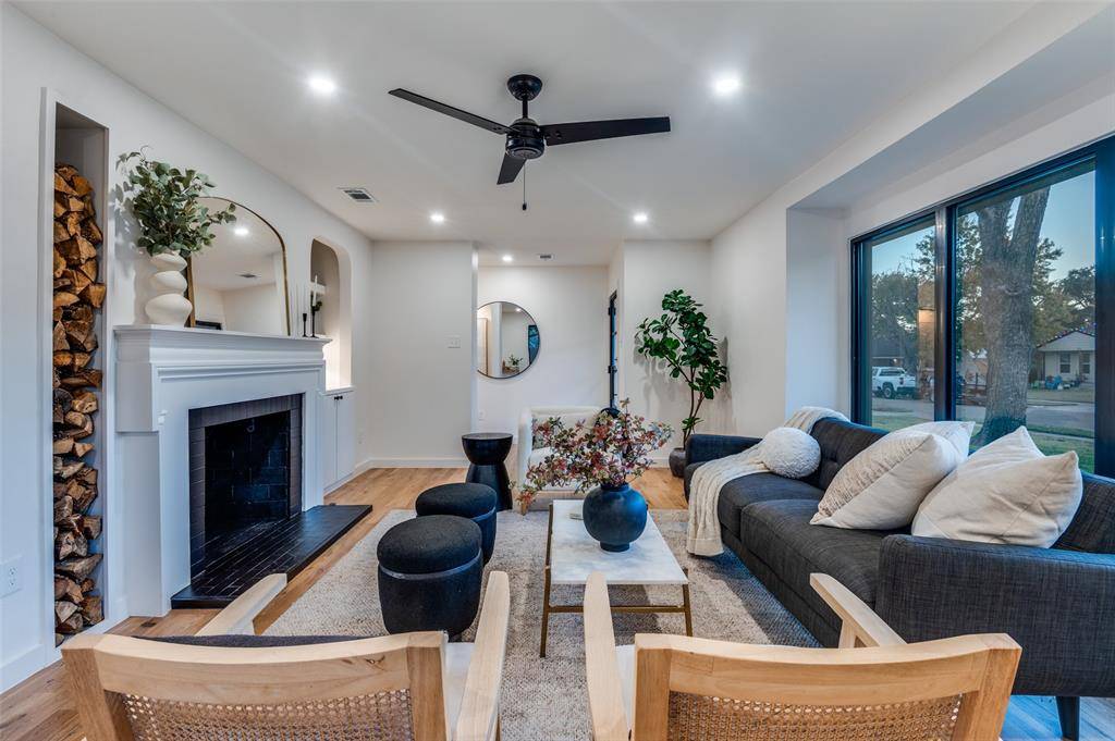 Dallas, TX 75218,514 Aqua Drive