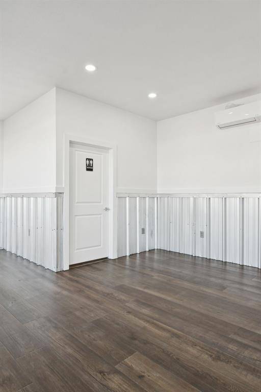 Terrell, TX 75160,902 E Moore