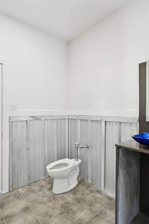 Terrell, TX 75160,902 E Moore