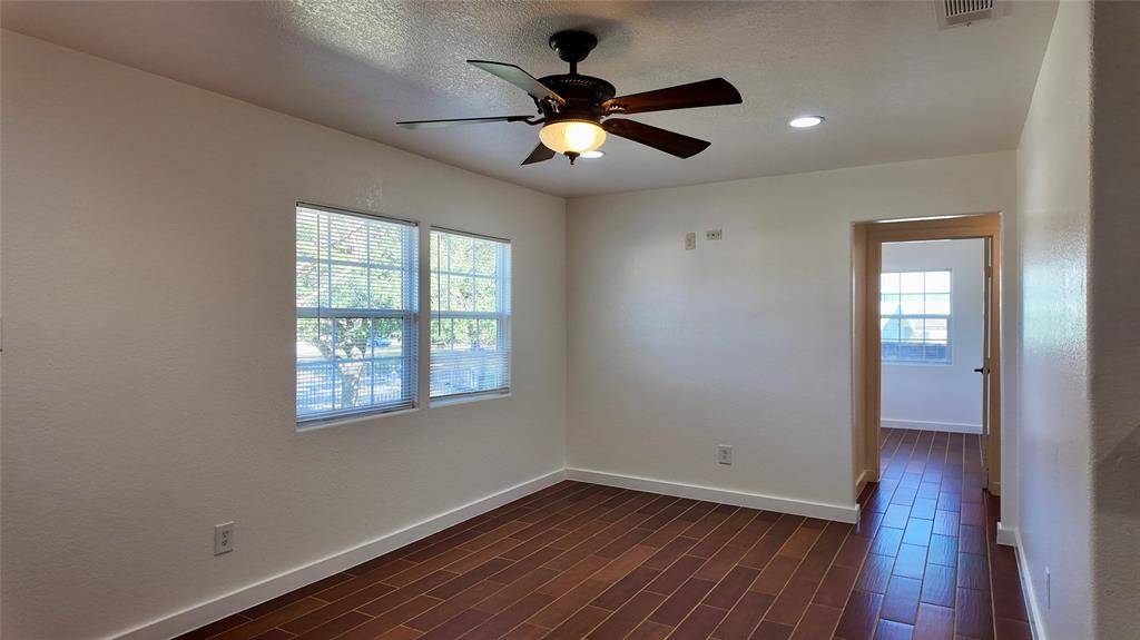 Dallas, TX 75224,2212 Barlow Avenue