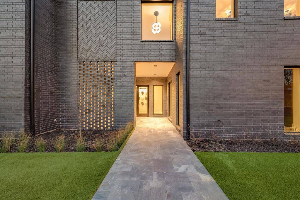 Dallas, TX 75230,6404 Lakehurst Avenue