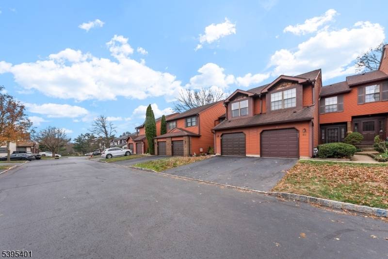 Franklin Twp., NJ 08873,61 Bayberry Dr