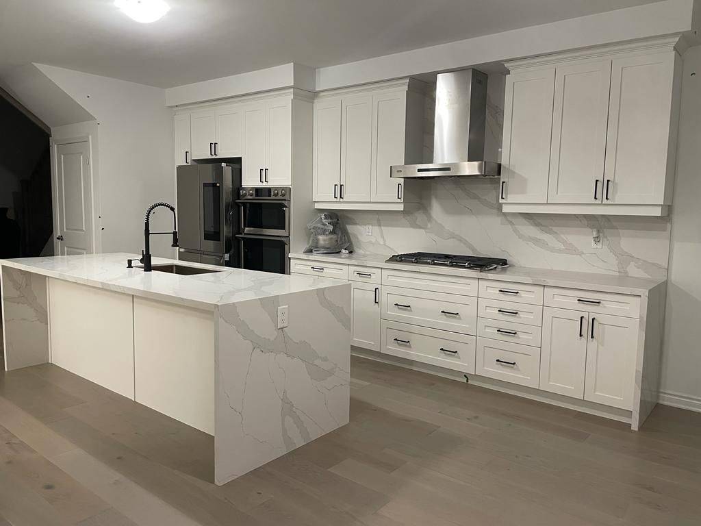 Pickering, ON L1X 0N9,3088 Paperbirch TRL