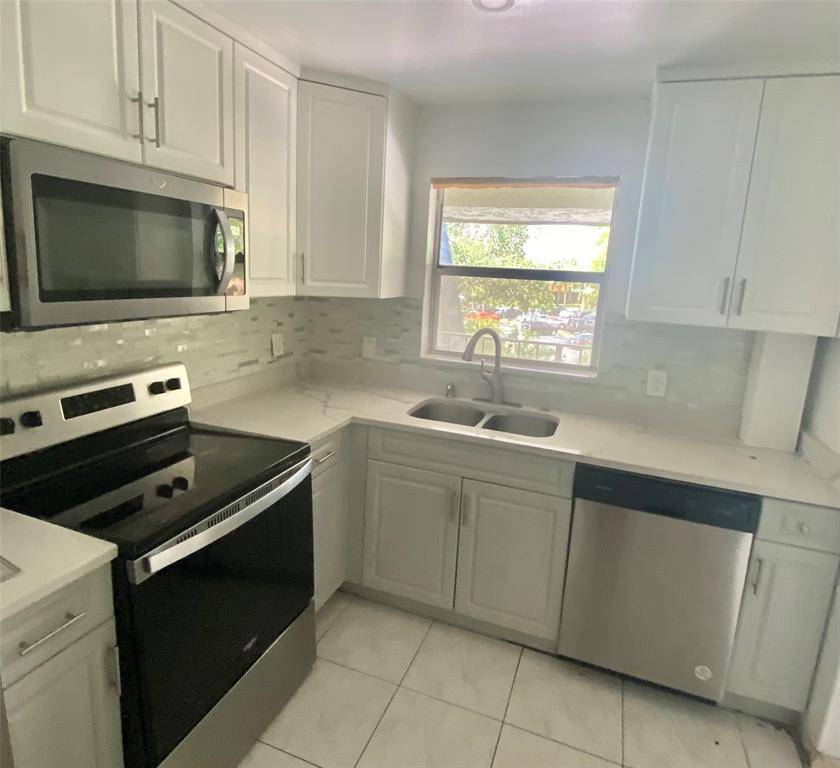 Margate, FL 33068,613 S State Road 7 #3G