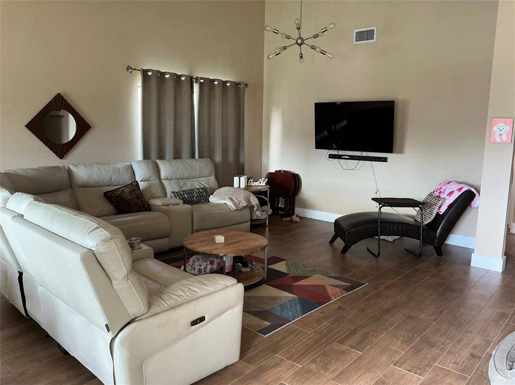 Boca Raton, FL 33433,Address not disclosed