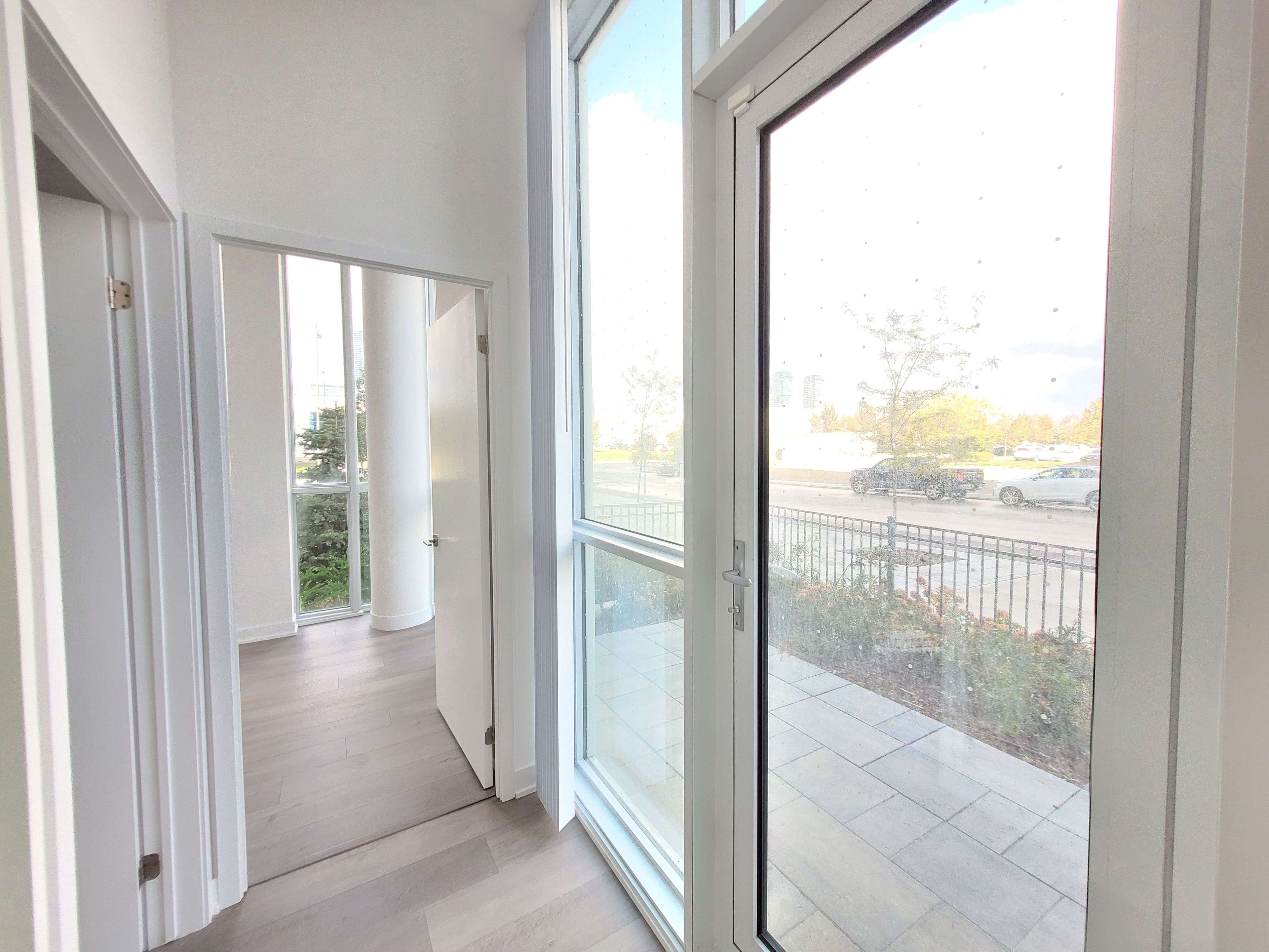 Vaughan, ON L4K 5Z8,60 Honeycrisp CRES #106