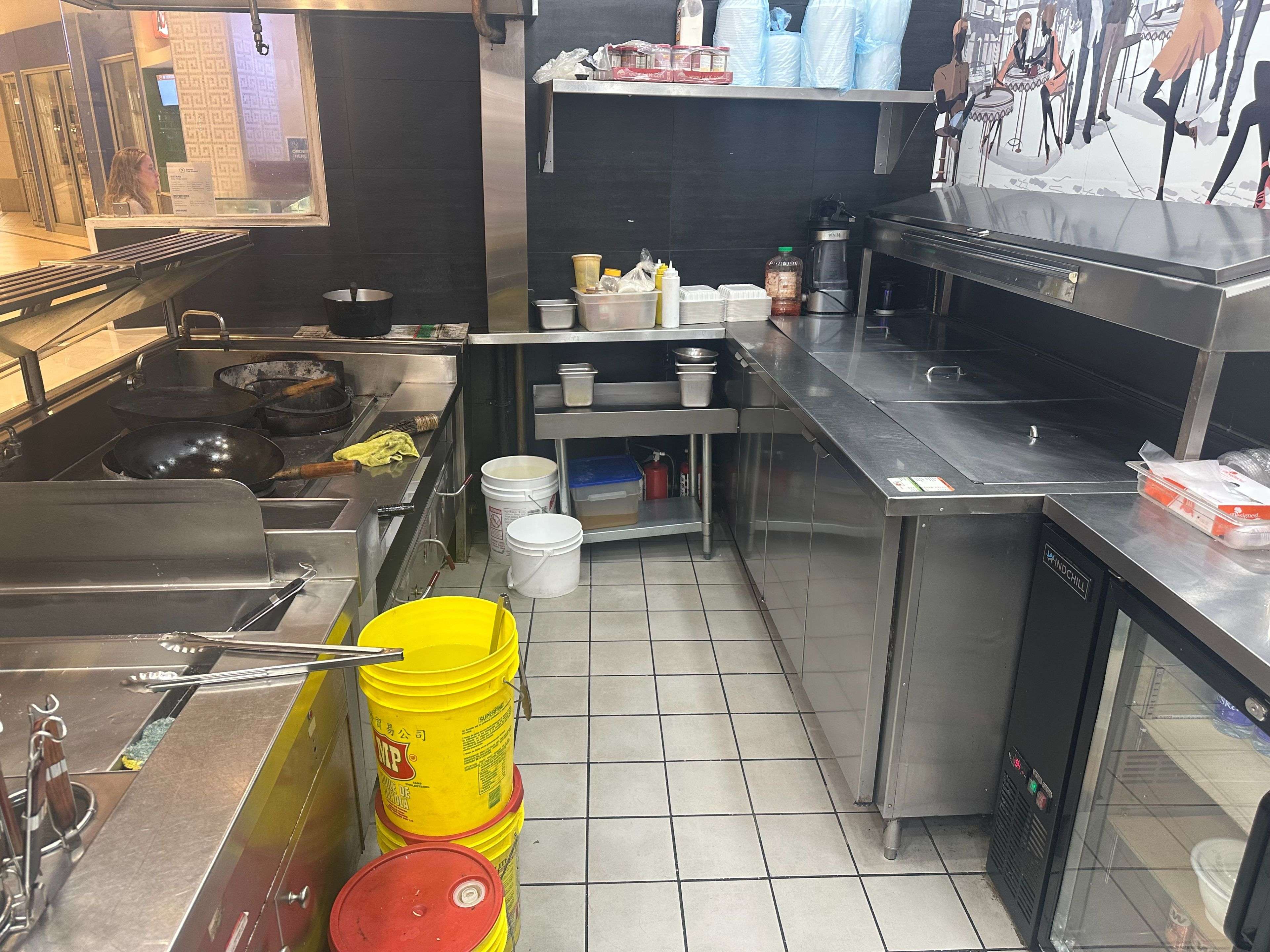 Burlington, ON L7R 3N2,777 Guelph Line #F4