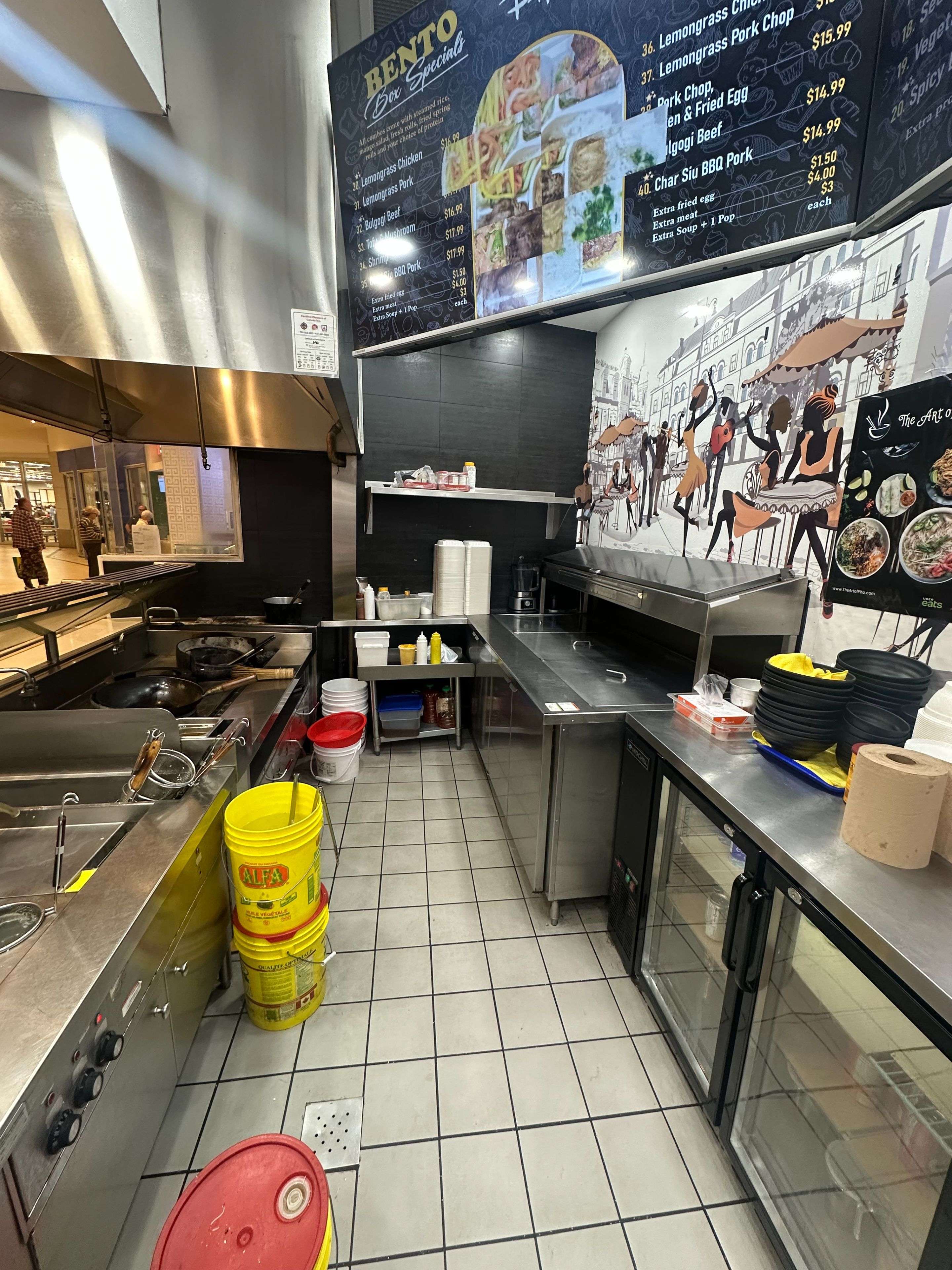 Burlington, ON L7R 3N2,777 Guelph Line #F4