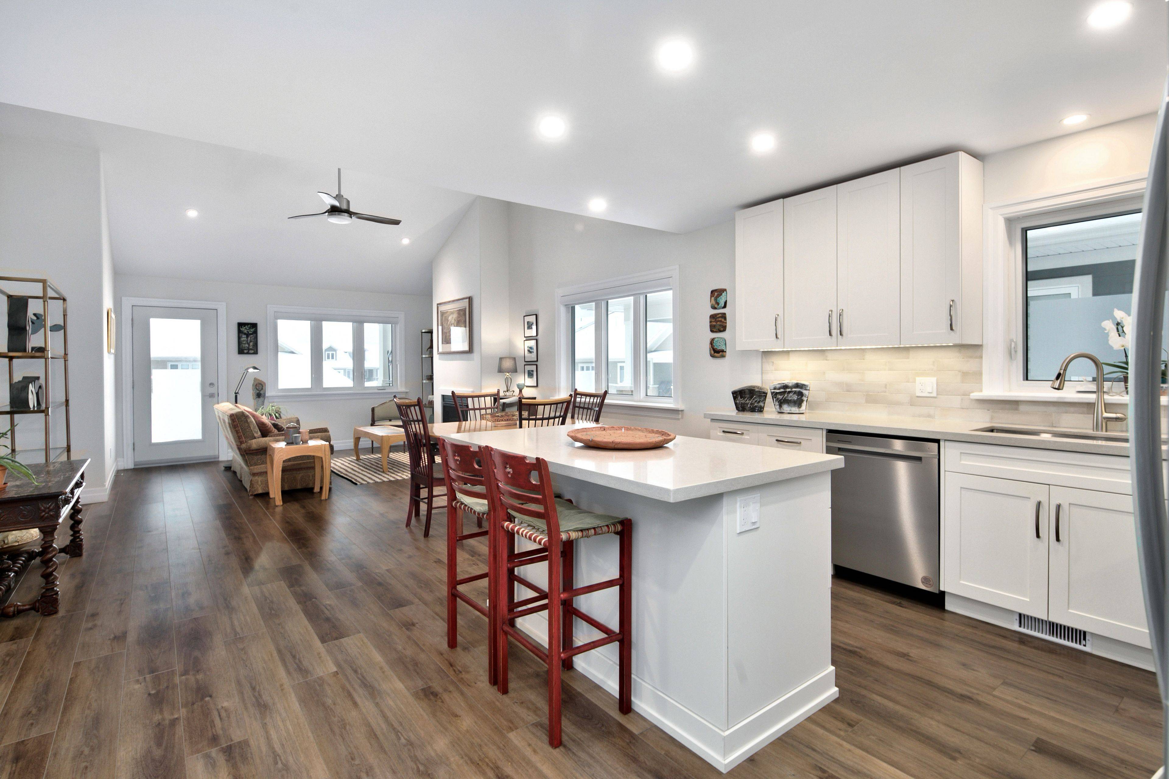 Blue Mountains, ON N0H 2P0,116 Dove DR