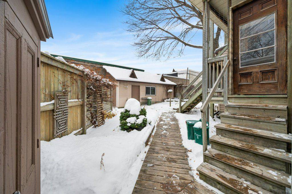 Ottawa Centre, ON K1R 5T2,270 Arlington AVE