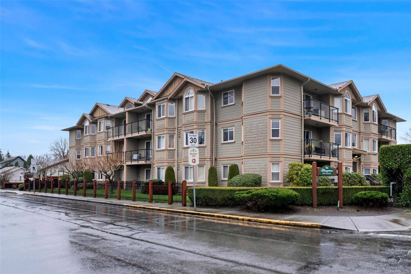 Duncan, BC V9L 2L7,650 Dobson Rd #101