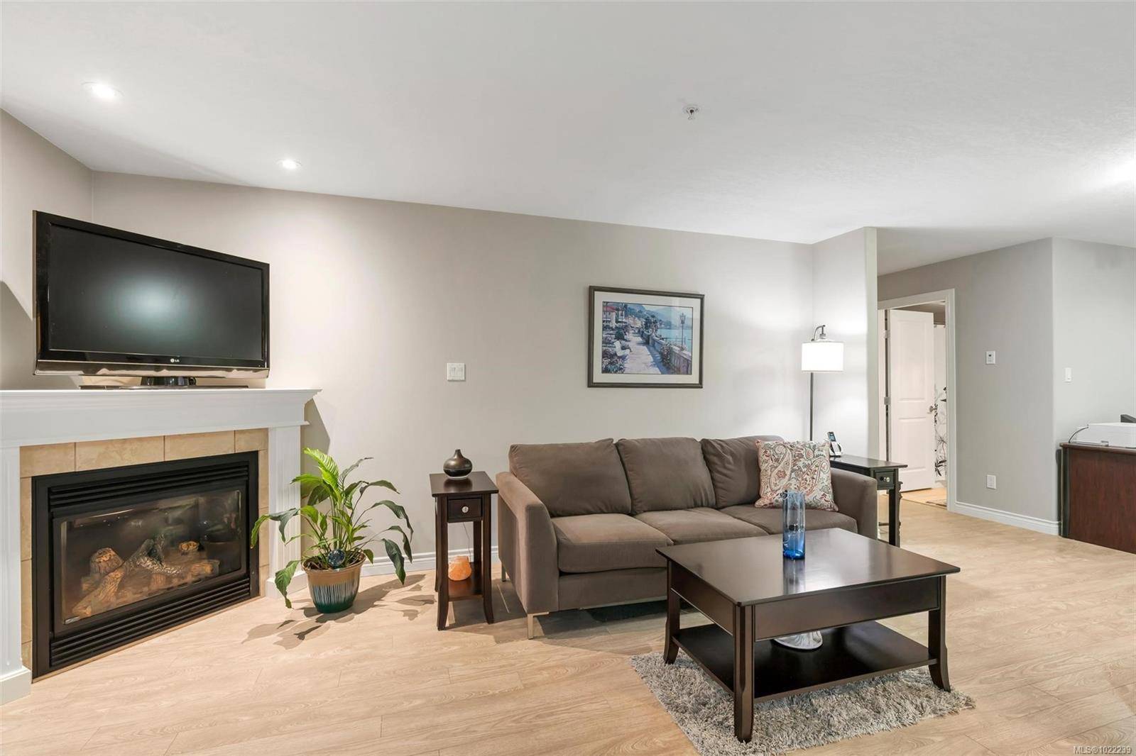 Duncan, BC V9L 2L7,650 Dobson Rd #101