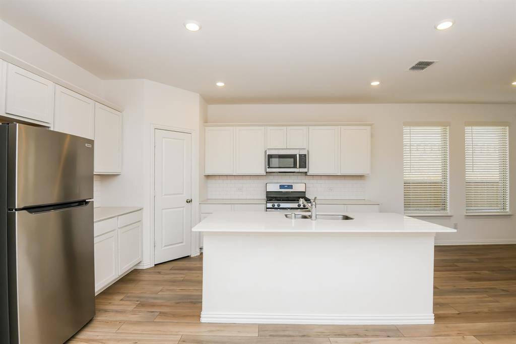 Fort Worth, TX 76179,2512 Northcote Drive