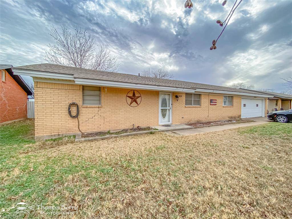 Hamlin, TX 79520,1029 3rd Street