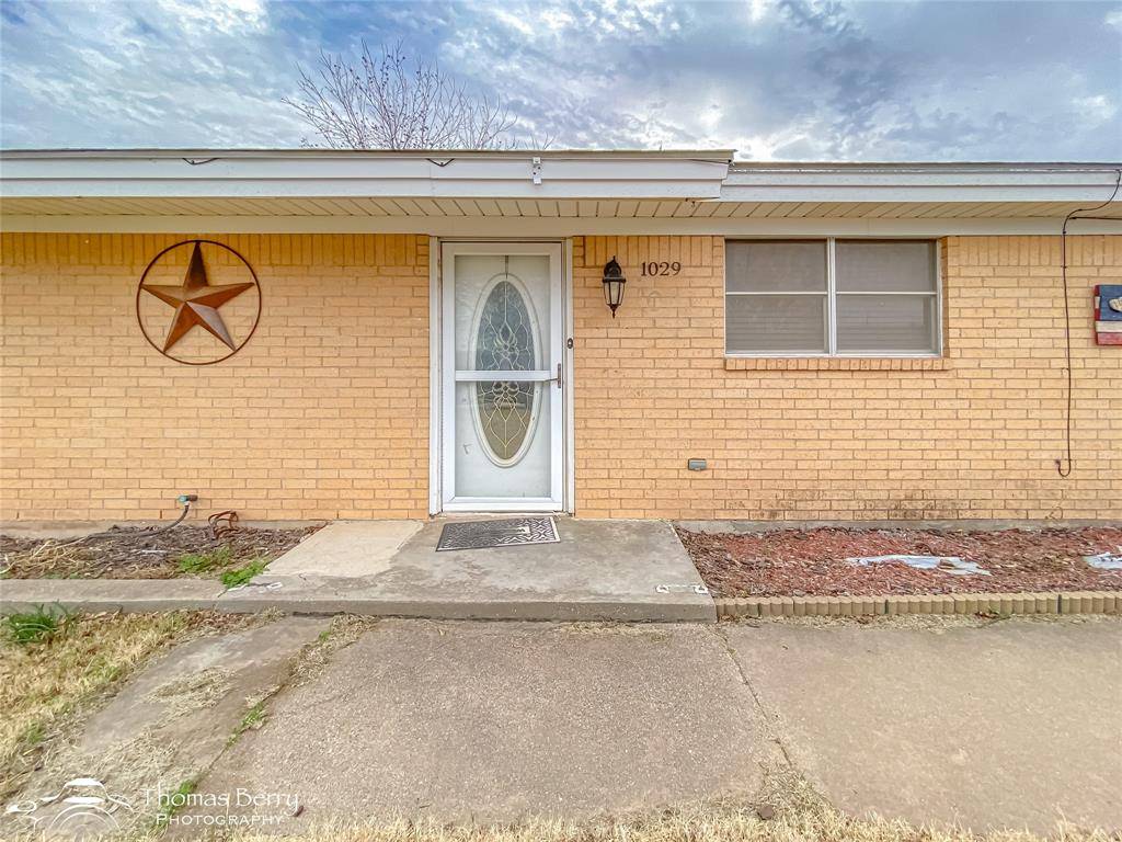 Hamlin, TX 79520,1029 3rd Street