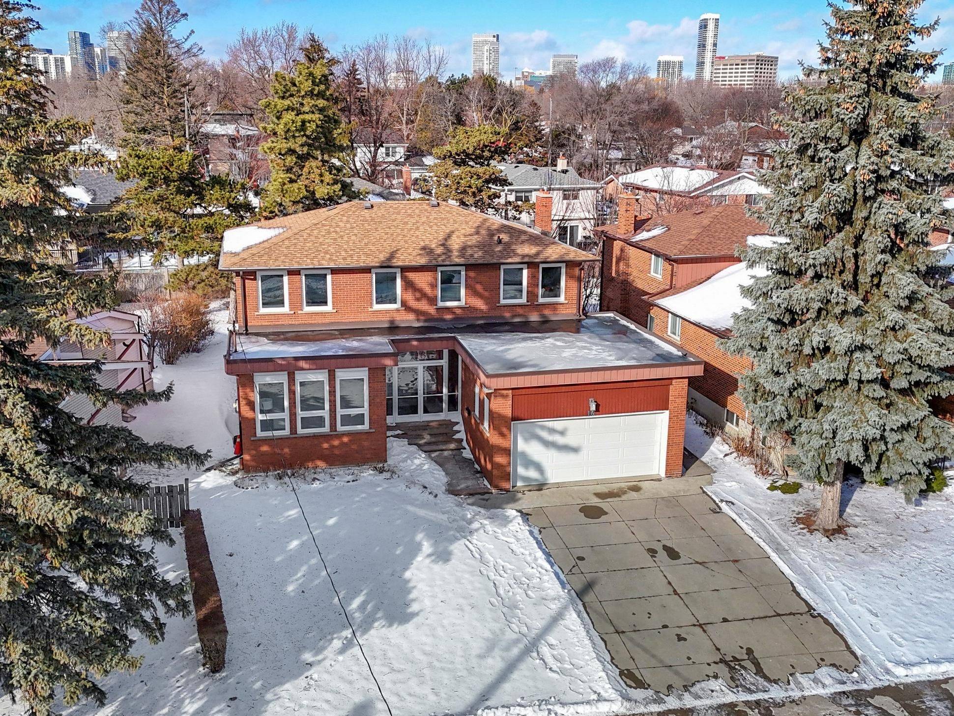 Toronto C13, ON M3A 2A4,16 Clayland DR