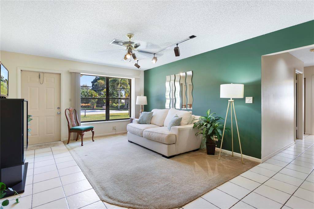 Southwest Ranches, FL 33332,4841 SW 201st Ter