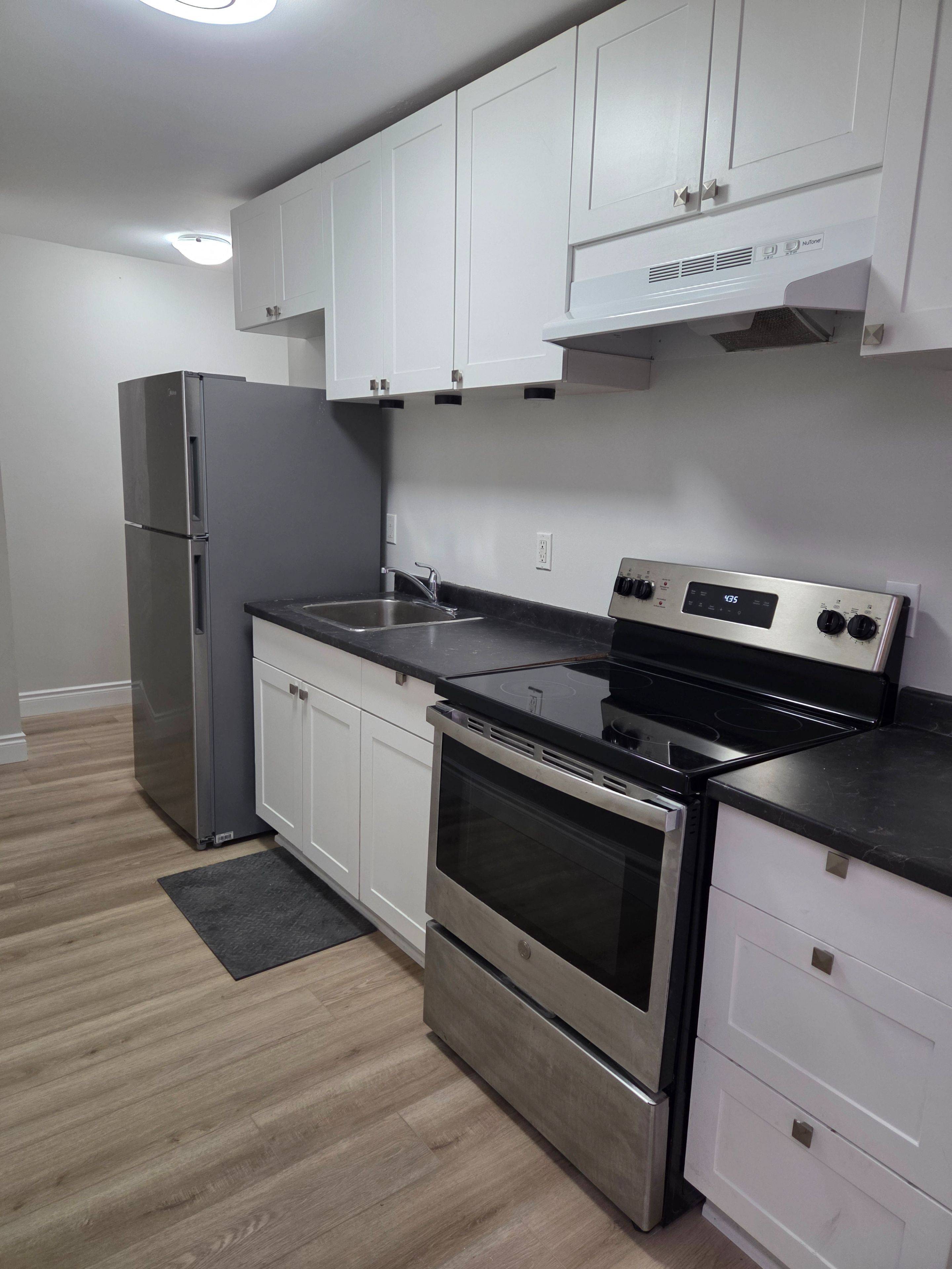 Gananoque, ON K7G 1G2,180 King ST E #6