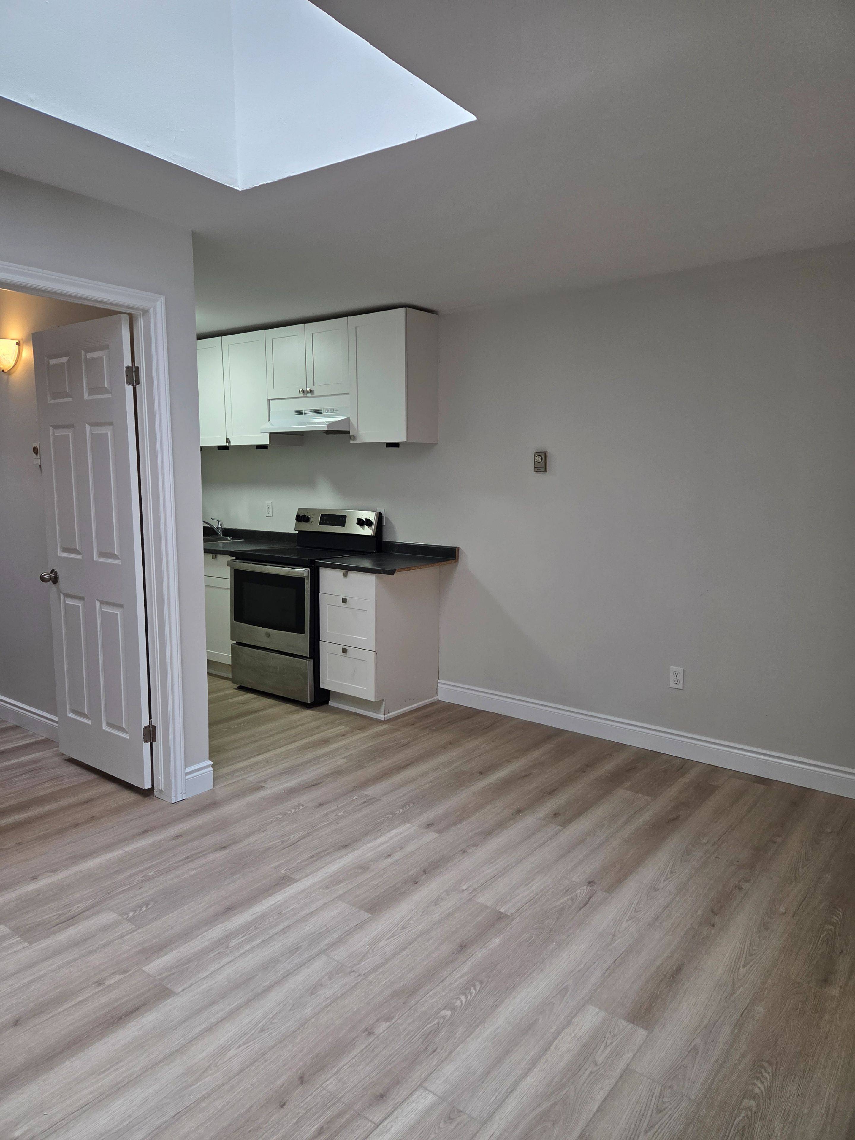 Gananoque, ON K7G 1G2,180 King ST E #6