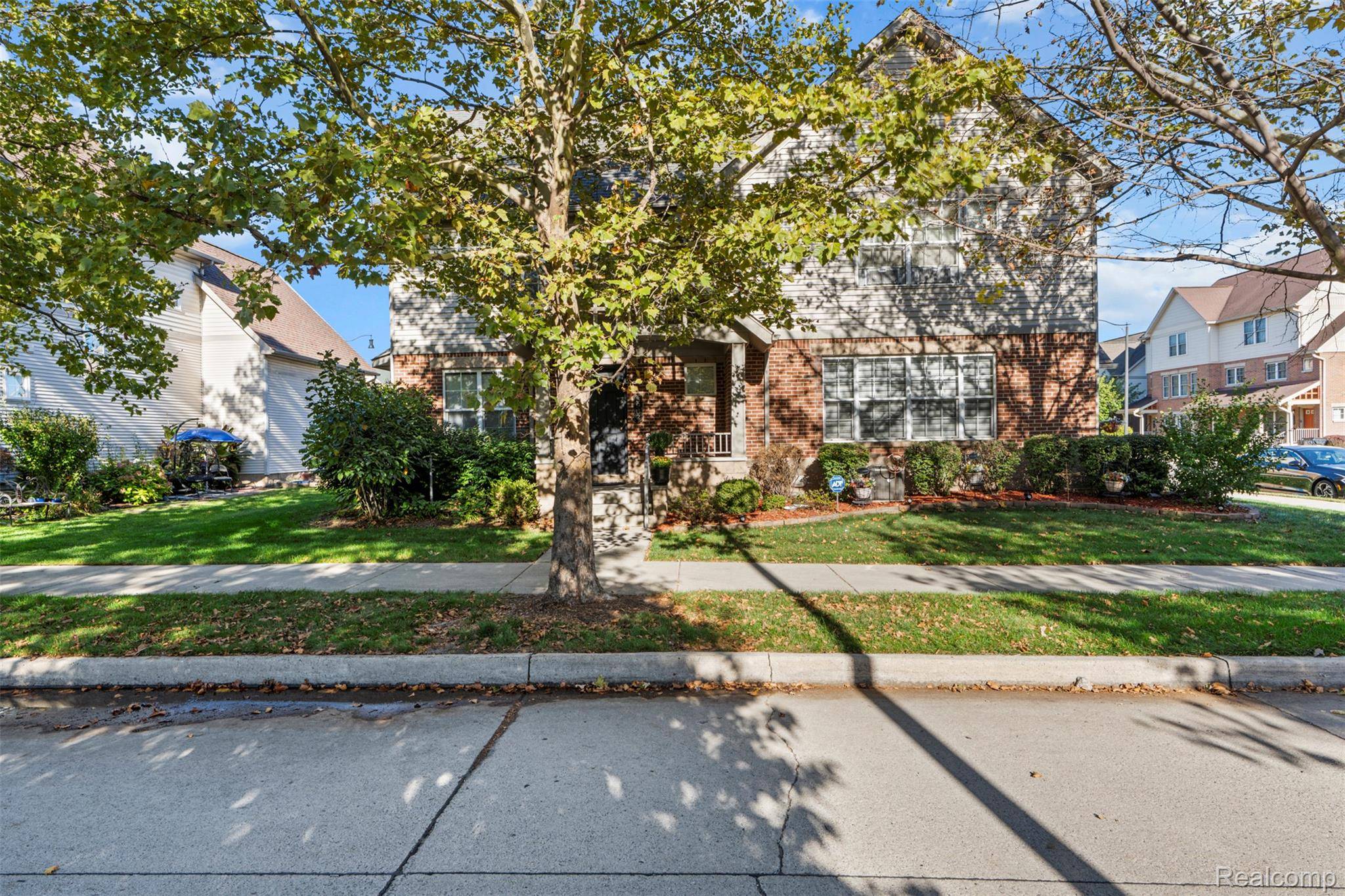 Detroit, MI 48201,3962 Miracles BLVD