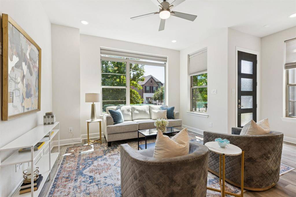 Dallas, TX 75231,7112 Amber Grove Court