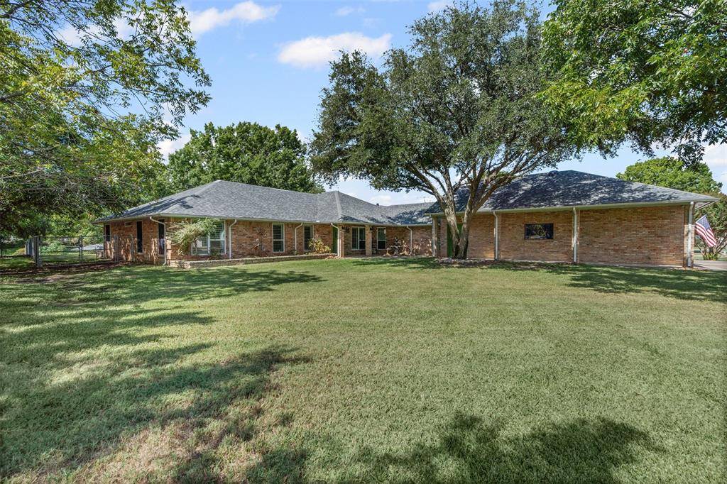 Granbury, TX 76048,4012 Apache Trail Court