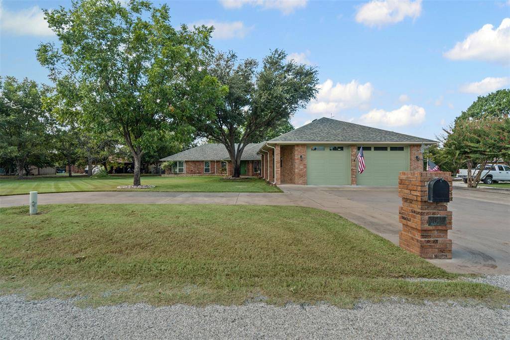 Granbury, TX 76048,4012 Apache Trail Court