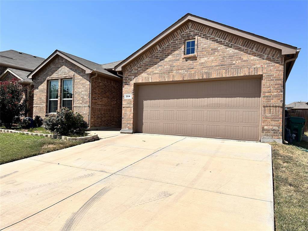 Denton, TX 76210,304 Cypress Creek Lane