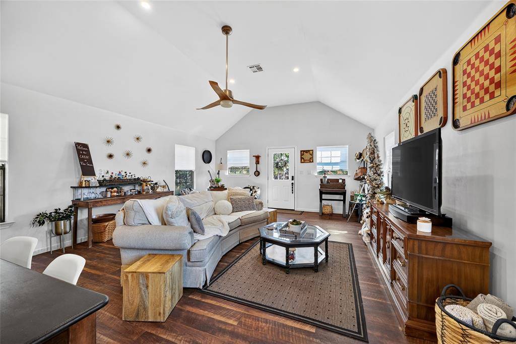 Morgan, TX 76671,172 Private Road 1385