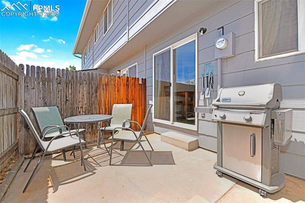 Colorado Springs, CO 80915,1234 Soaring Eagle DR