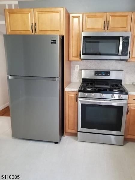 Bloomfield Twp., NJ 07003,186 Hoover Ave