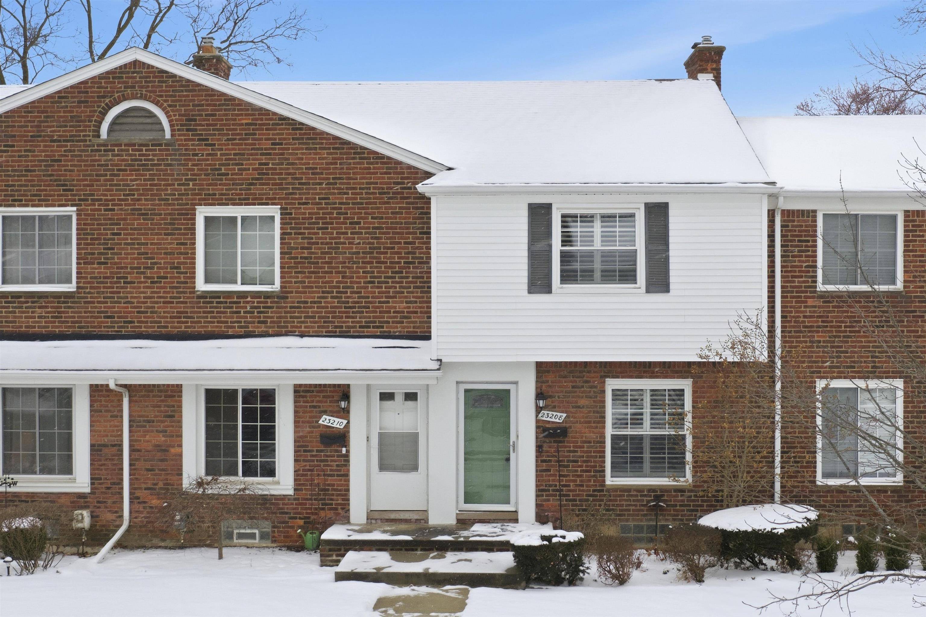 Saint Clair Shores, MI 48080,23208 Edsel Ford CT