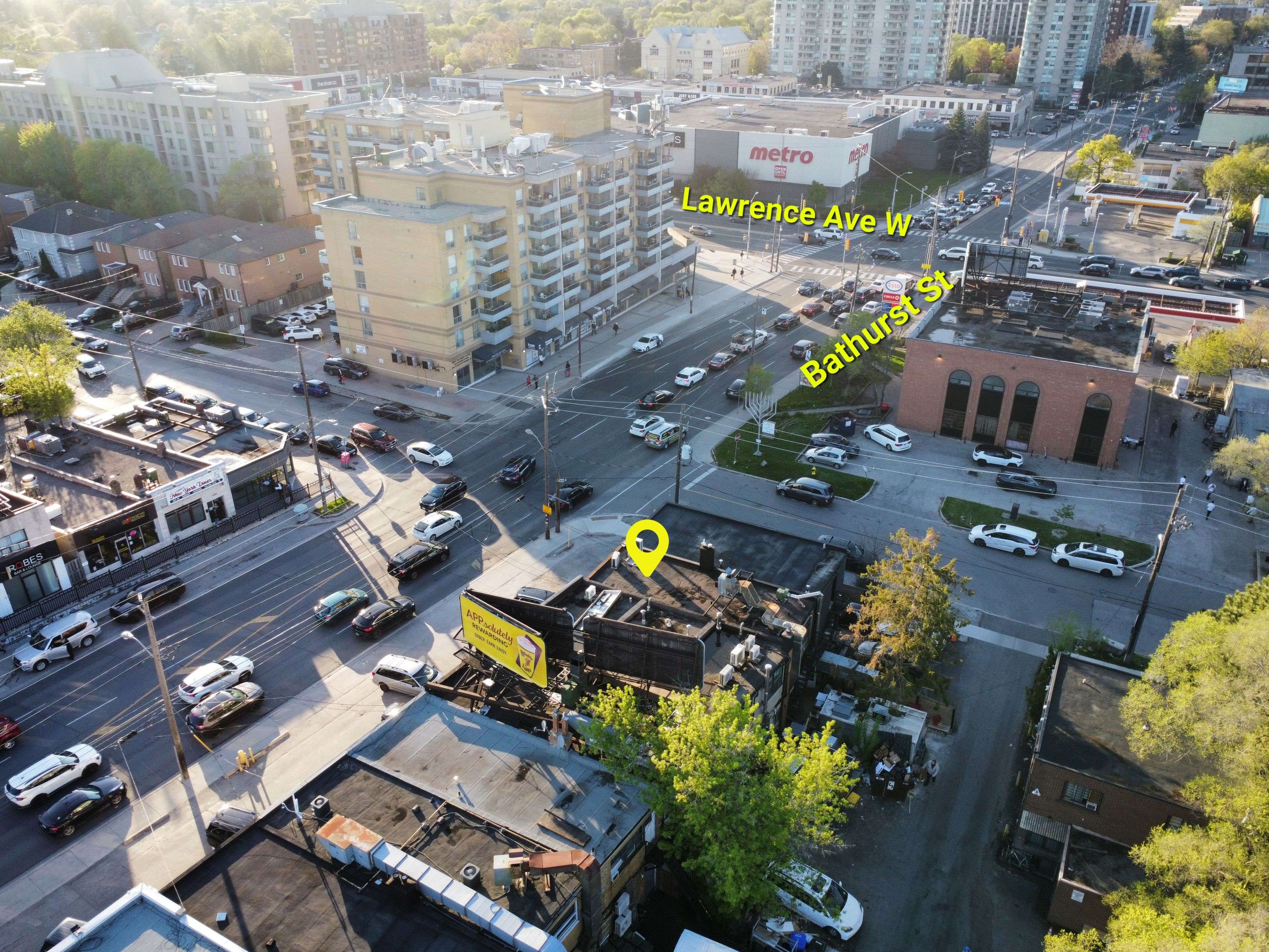 Toronto C04, ON M6B 3B5,3035 Bathurst ST