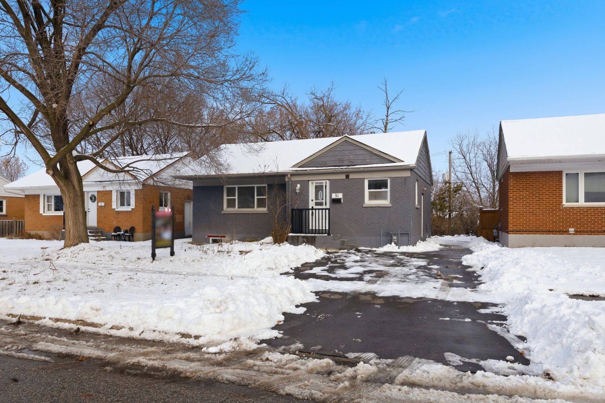 Ajax, ON L1S 2N8,81 Admiral RD