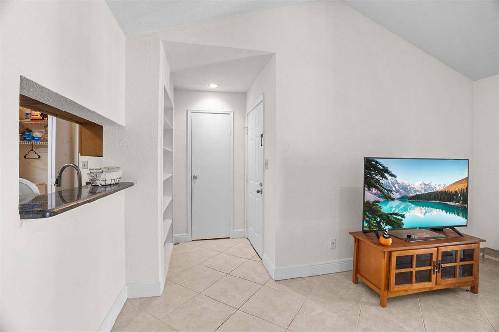 Coral Springs, FL 33071,755 RIVERSIDE DR #1335
