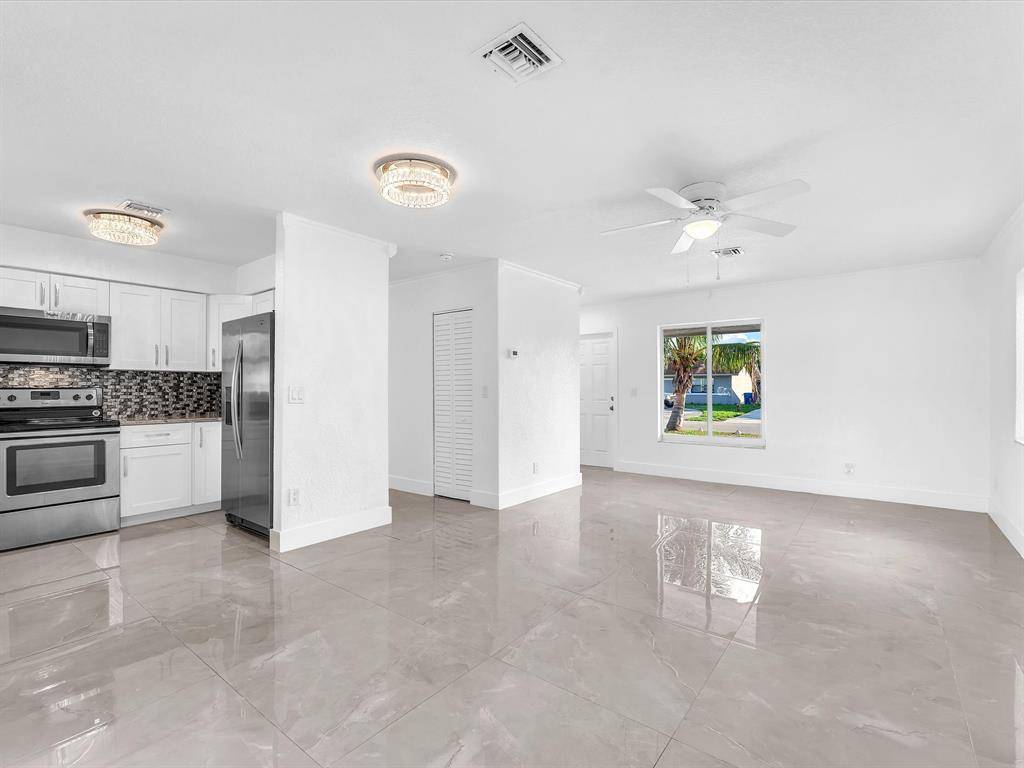 Pompano Beach, FL 33069,2731 NW 9th St