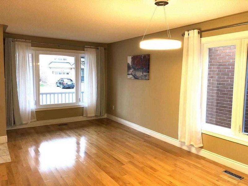 Oakville, ON L6M 3Y6,Address not disclosed