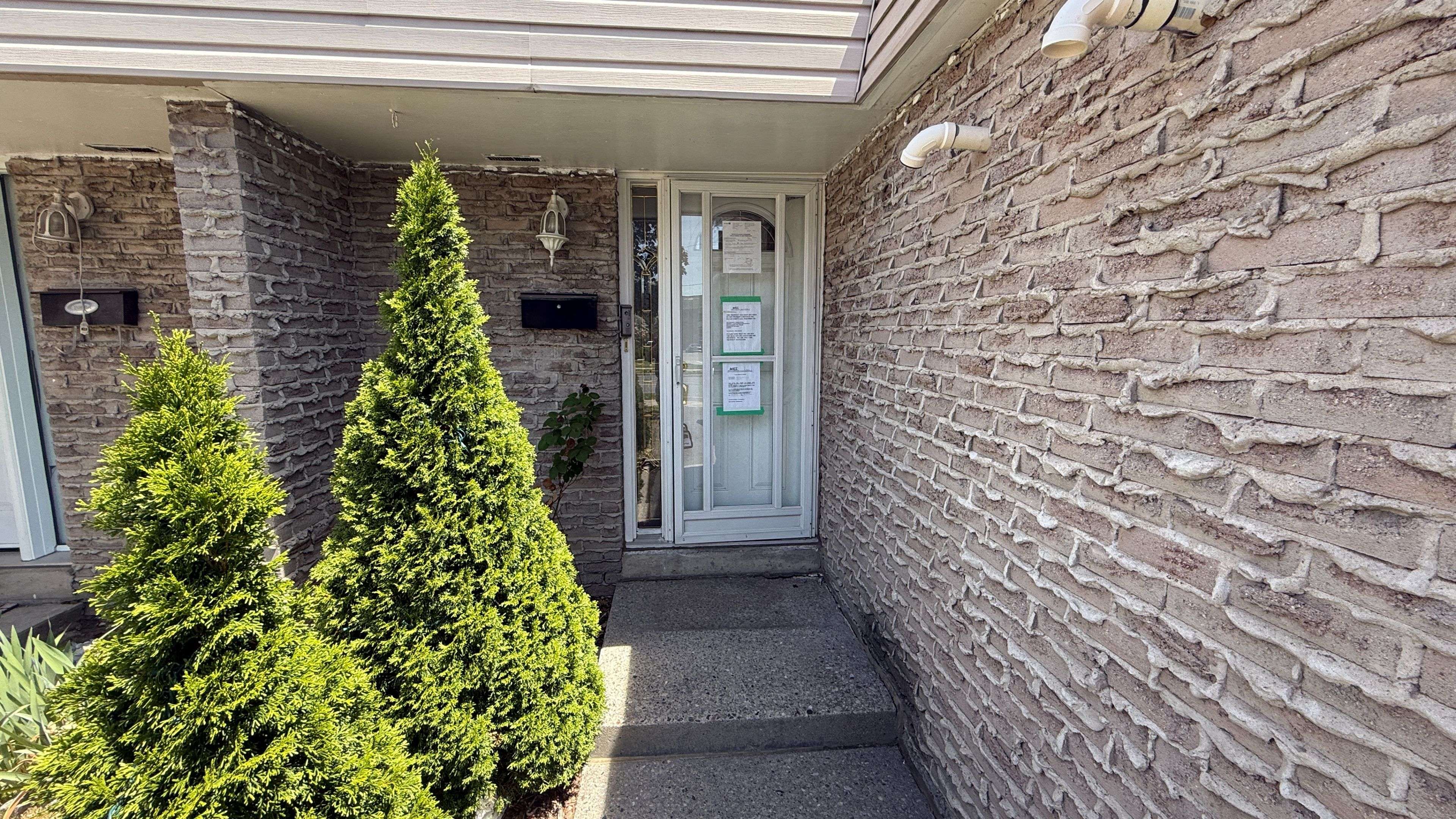 Mississauga, ON L4T 1Y5,3600 Morning Star DR #10