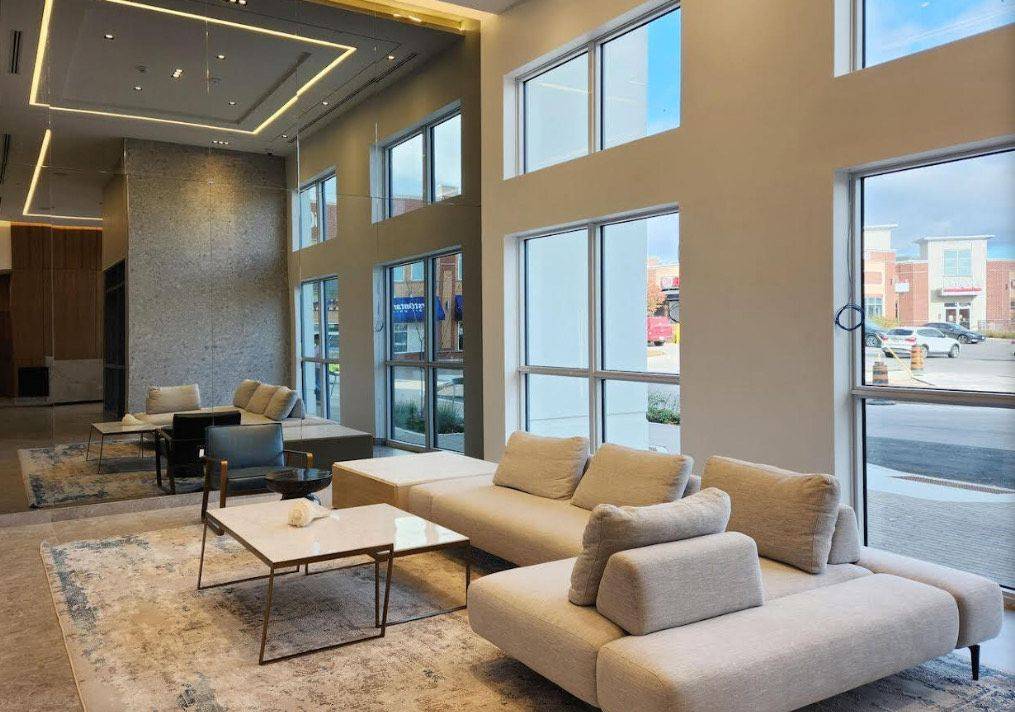 Oakville, ON L6M 1L9,509 Dundas ST W #207