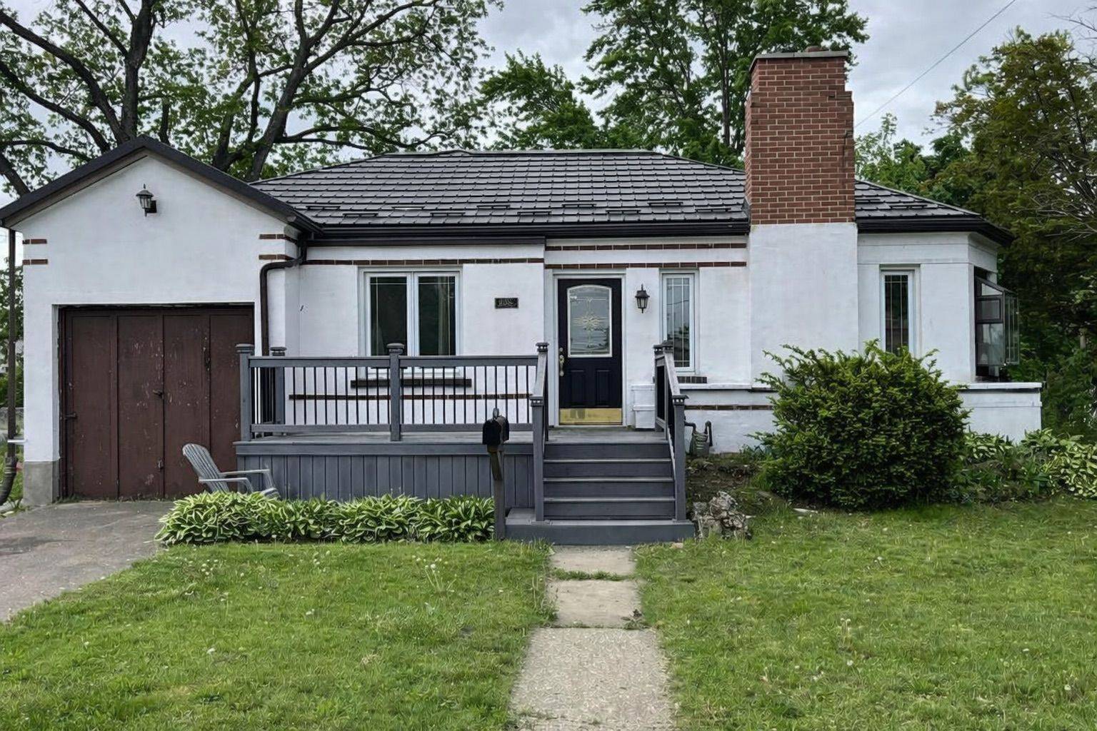 Brantford, ON N3S 3S8,845 Colborne ST E