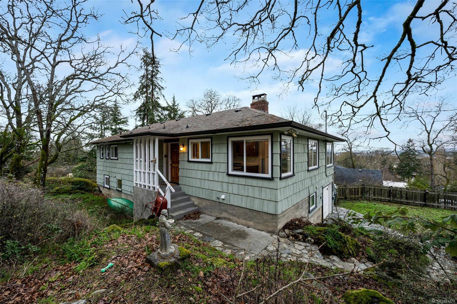 Saanich, BC V8P 1V7,1181 Clovelly Terr