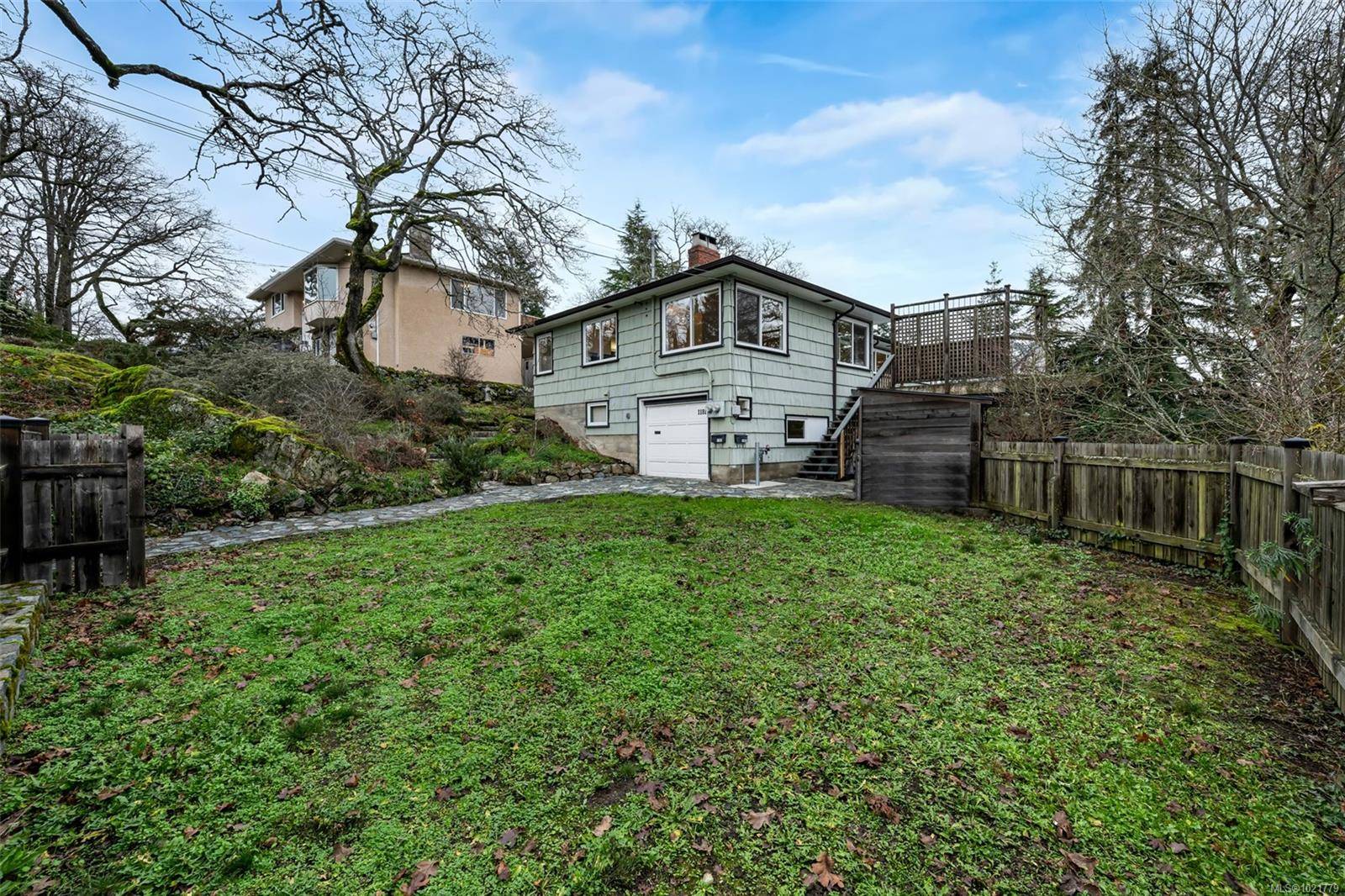 Saanich, BC V8P 1V7,1181 Clovelly Terr