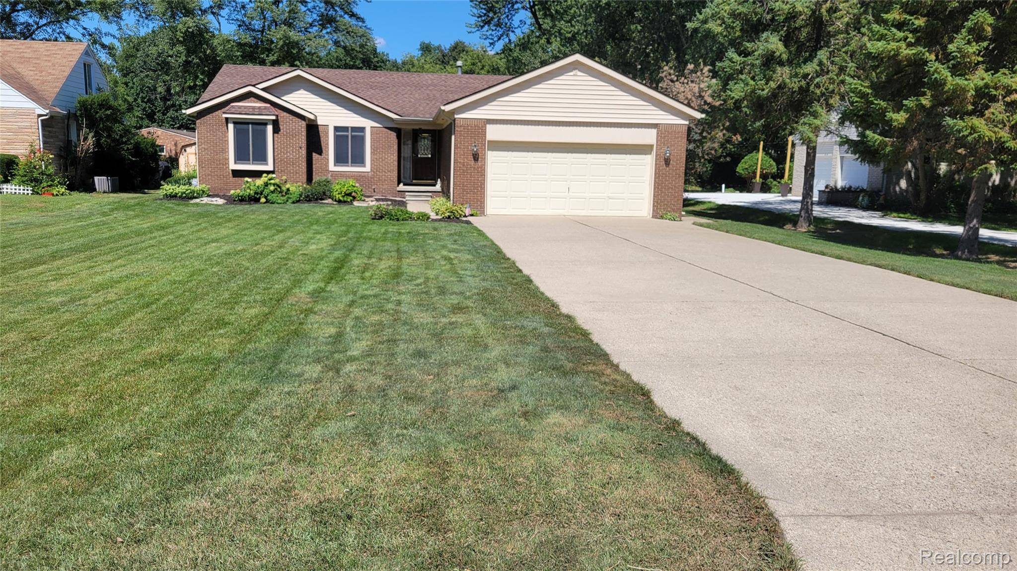 Utica, MI 48317,11027 Russell ST