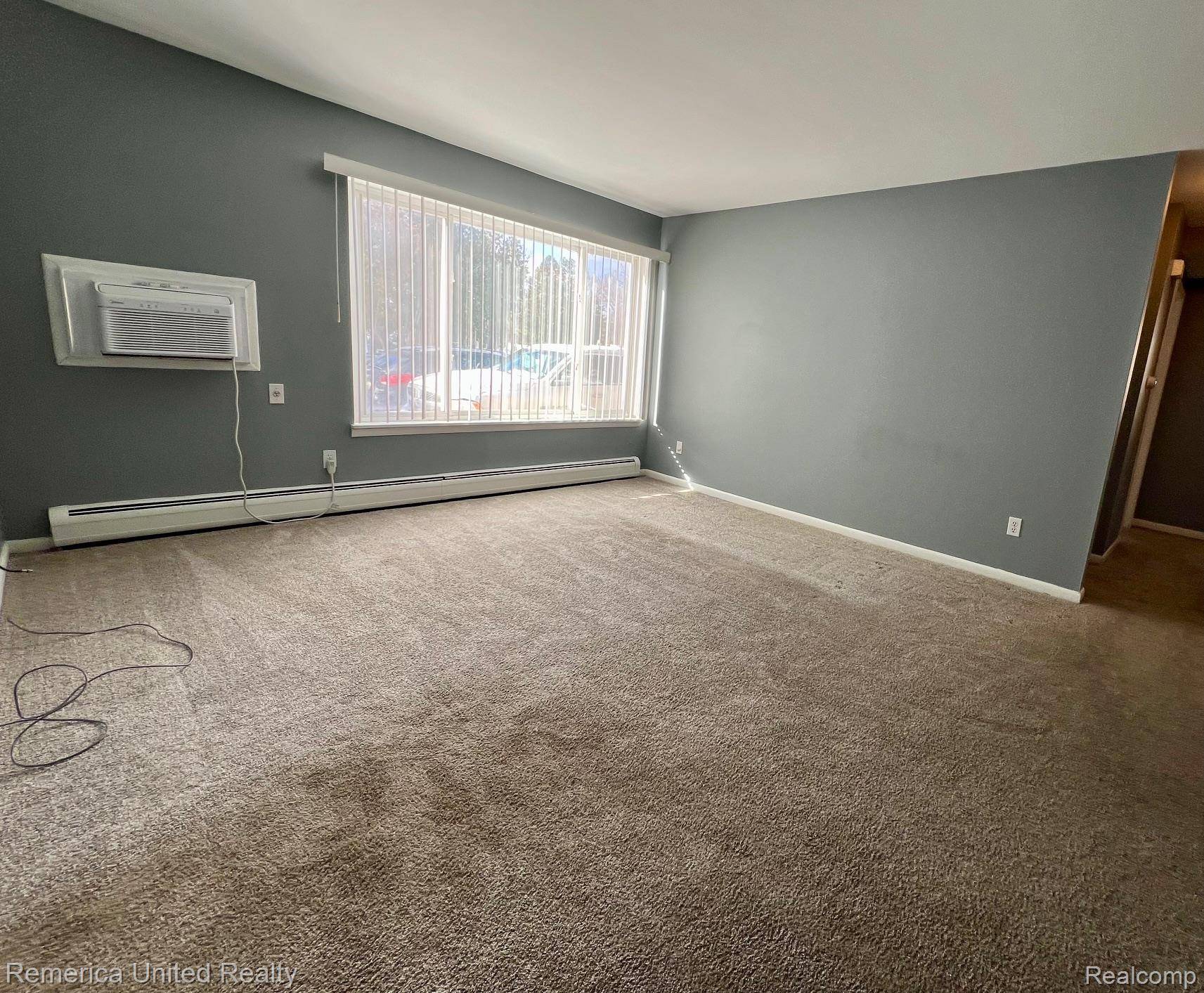 Brighton, MI 48116,6194 Richards DR