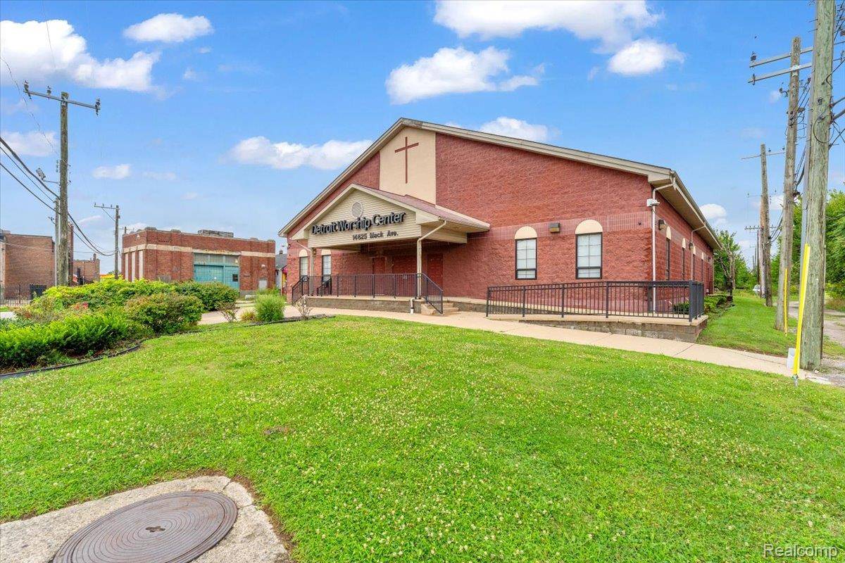 Detroit, MI 48215,14625 Mack AVE