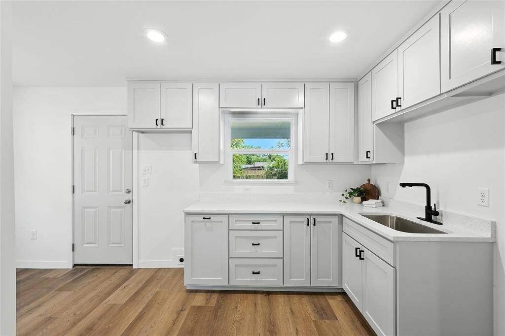 Dallas, TX 75216,3122 Seevers Avenue