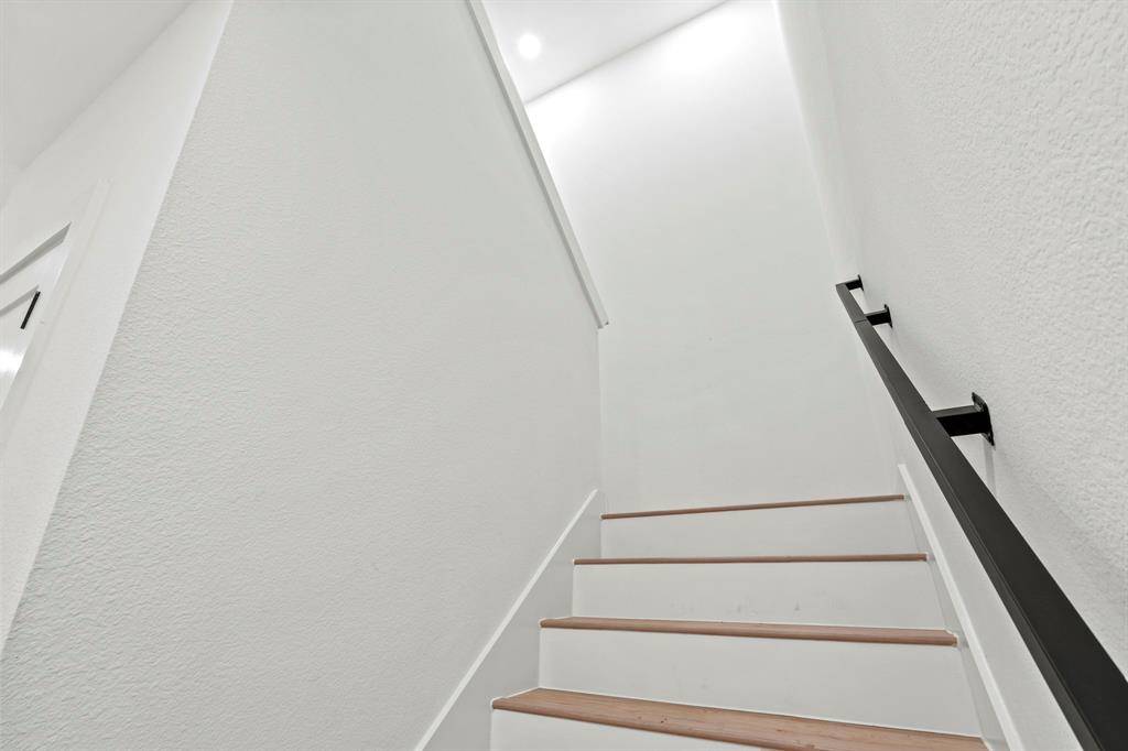 Dallas, TX 75215,2232 Hooper Street