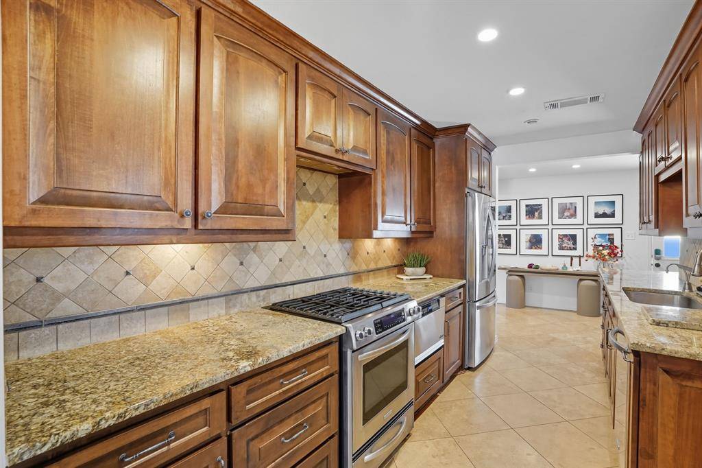 Fort Worth, TX 76107,4120 bIRCHMAN Avenue